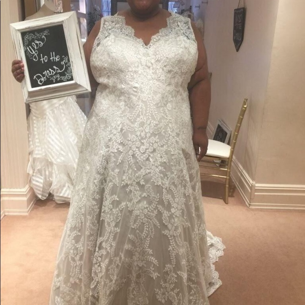 Wedding dress